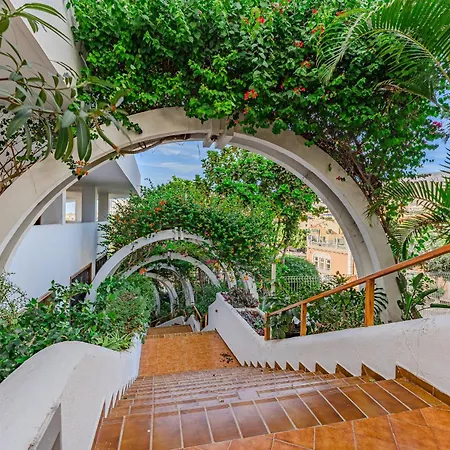 Noble Playa Fanabe By Altamar Homes *